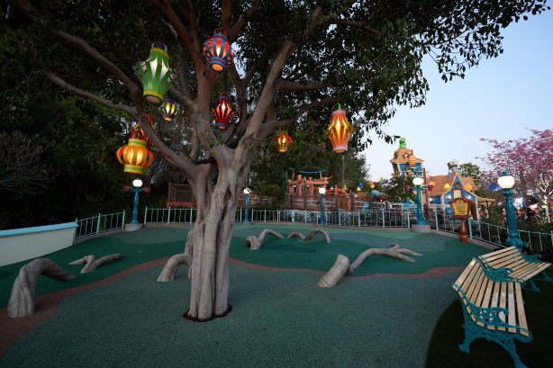 Disneyland Mickey's Toontown REVIEW – Though the attractions in