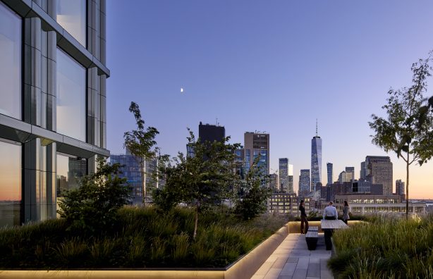 Terrace workspace at Disney’s New York Headquarters by Dave Burk – SOM © 2024 Disney