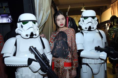 China-Fashion-Week_PREEN-Star-Wars-02