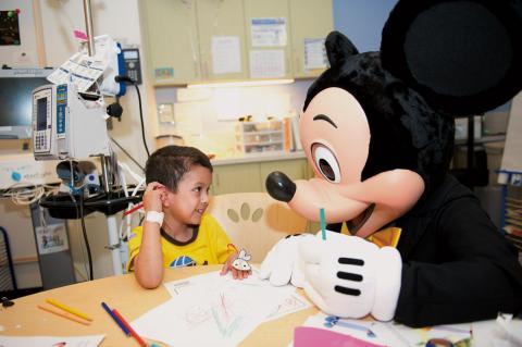 lachildrenshospital_cc_visit-50