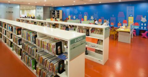 Shanghai-Disney-Resort-Creates-Disney-Reading-Corner-for-Young-Readers--...